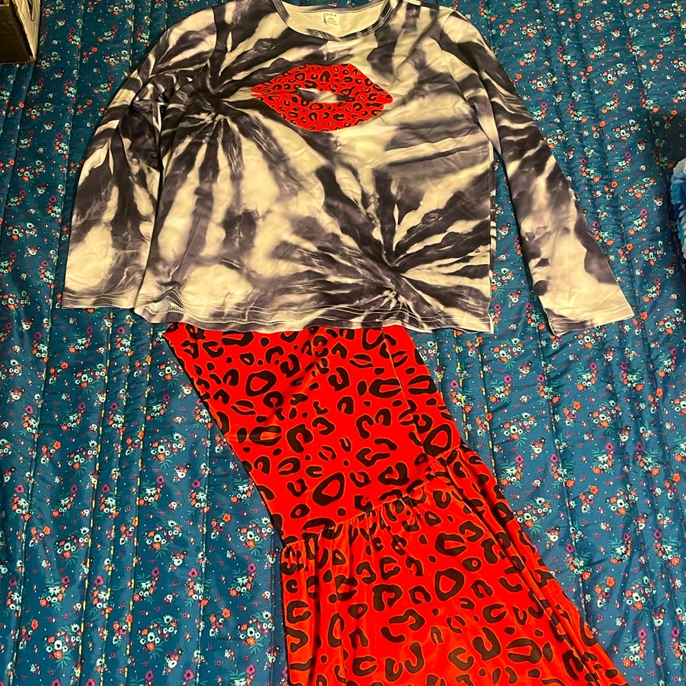 Girls Red leopard outfit